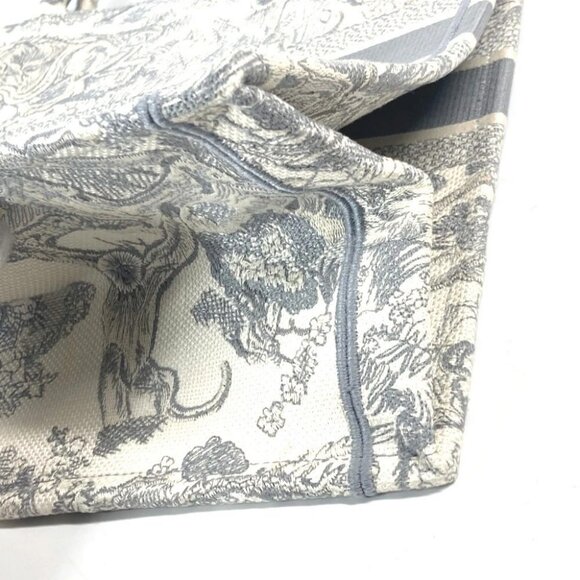 Dior M1286ZTDT_M20I Toile de Jouy embroidery book tote large Hand Bag Tote Bag - Picture 6 of 11